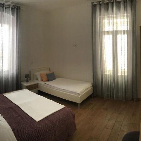 Апартаменты Apartman Tijana Макарска Экстерьер фото