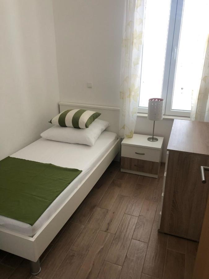 Апартаменты Apartman Tijana Макарска Экстерьер фото